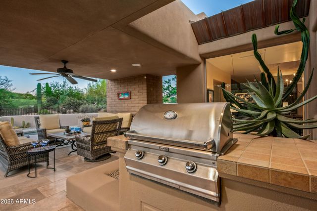 11163 E GRAYTHORN Drive, Scottsdale, AZ 85262