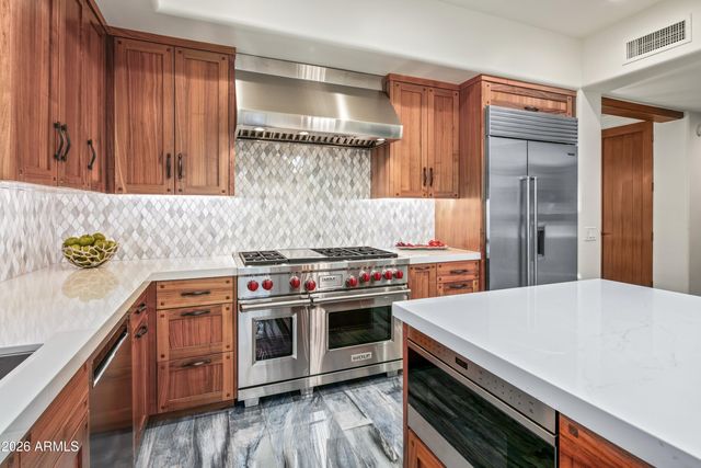 11163 E GRAYTHORN Drive, Scottsdale, AZ 85262