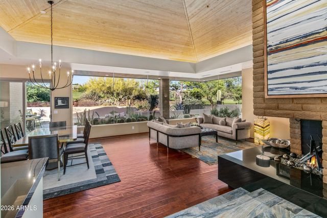 11163 E GRAYTHORN Drive, Scottsdale, AZ 85262