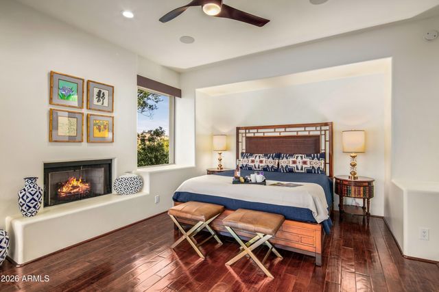 11163 E GRAYTHORN Drive, Scottsdale, AZ 85262