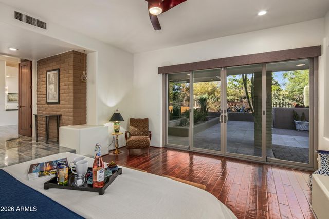 11163 E GRAYTHORN Drive, Scottsdale, AZ 85262