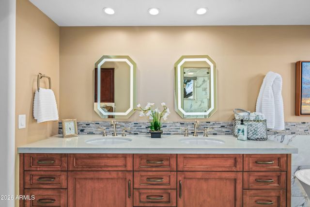 11163 E GRAYTHORN Drive, Scottsdale, AZ 85262