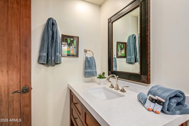 11163 E GRAYTHORN Drive, Scottsdale, AZ 85262
