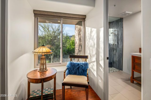 11163 E GRAYTHORN Drive, Scottsdale, AZ 85262
