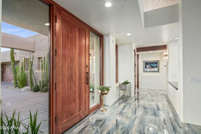 11163 E GRAYTHORN Drive, Scottsdale, AZ 85262