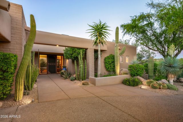 11163 E GRAYTHORN Drive, Scottsdale, AZ 85262