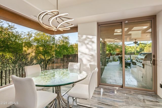 11163 E GRAYTHORN Drive, Scottsdale, AZ 85262