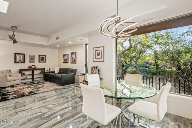11163 E GRAYTHORN Drive, Scottsdale, AZ 85262