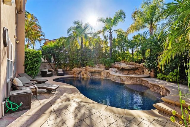 10 Thorn Oak, Rancho Santa Margarita, CA 92679
