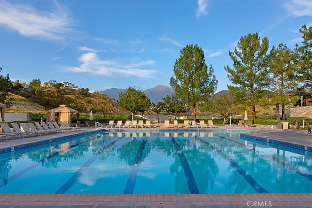 10 Thorn Oak, Rancho Santa Margarita, CA 92679