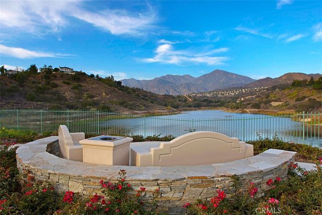 10 Thorn Oak, Rancho Santa Margarita, CA 92679
