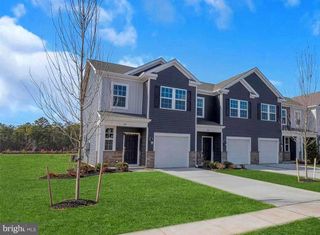 268 HERMOSA DR, Egg Harbor Township, NJ 08234