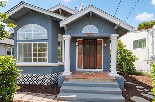 5081 Congress Ave, Oakland, CA 94601