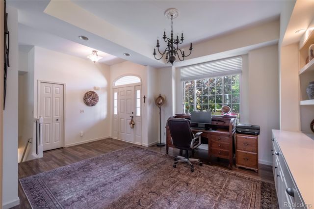 2410 Torrey Grove Court, Fenton, MI 48430