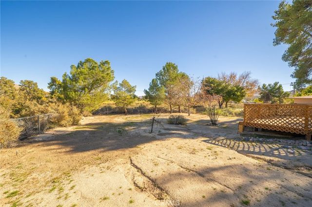 54940 Benecia, Yucca Valley, CA 92284