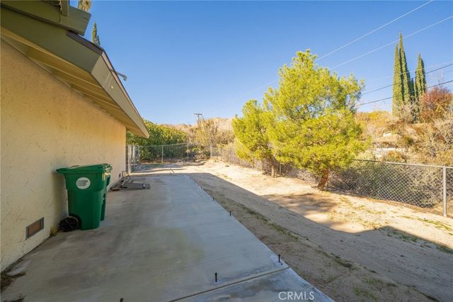 54940 Benecia, Yucca Valley, CA 92284