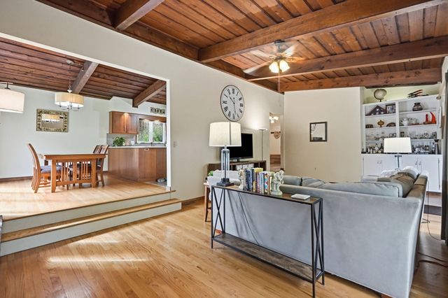 10 Circle Dr, Wilbraham, MA 01095