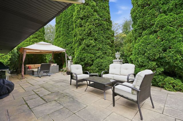 10 Circle Dr, Wilbraham, MA 01095