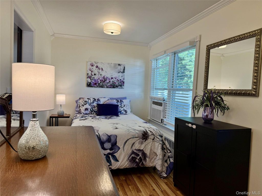 65 Westwood Road N, Massapequa Park, NY 11762 — photo 5