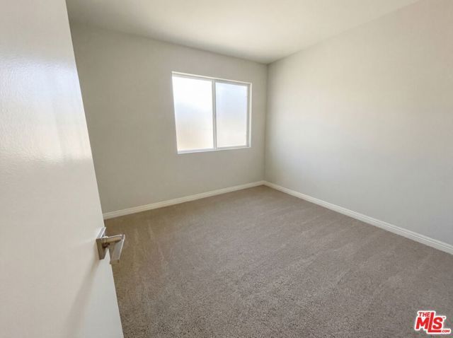 2136 Rosecrans Street, Simi Valley, CA 93065