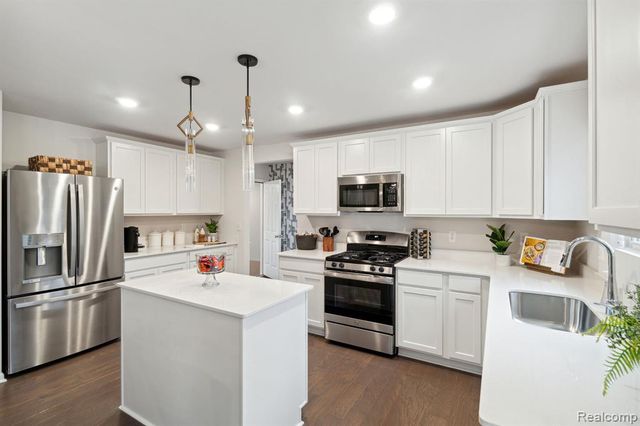 34430 Sandpiper Court, Chesterfield, MI 48047