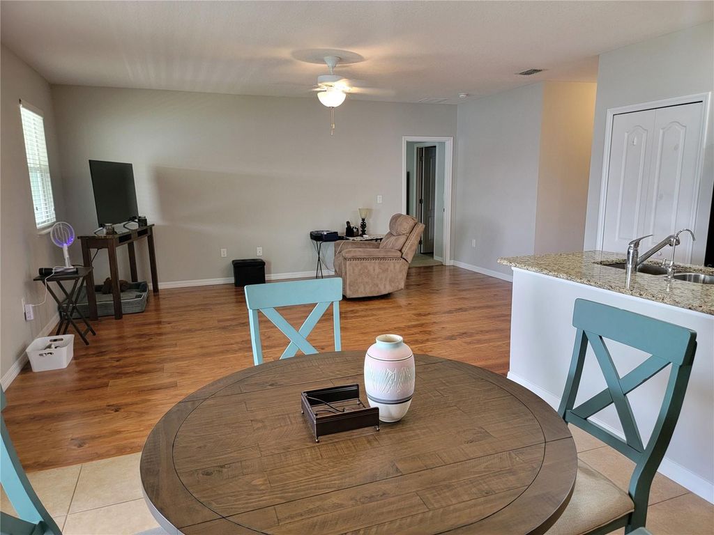 Image 12 of property listing at 1170 BERKLEY RIDGE LANE, Auburndale, FL 33823