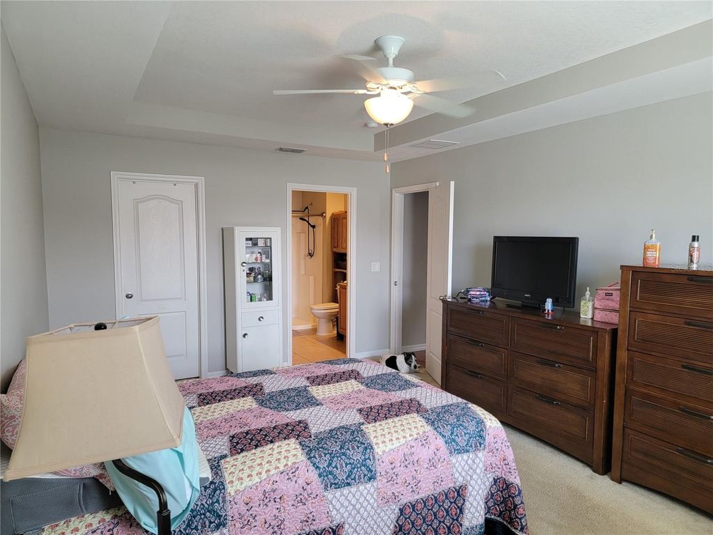 Image 15 of property listing at 1170 BERKLEY RIDGE LANE, Auburndale, FL 33823