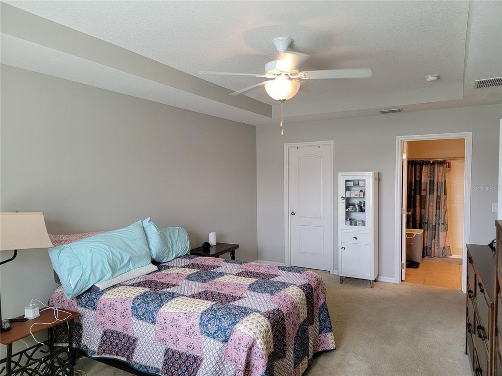 Image 16 of property listing at 1170 BERKLEY RIDGE LANE, Auburndale, FL 33823