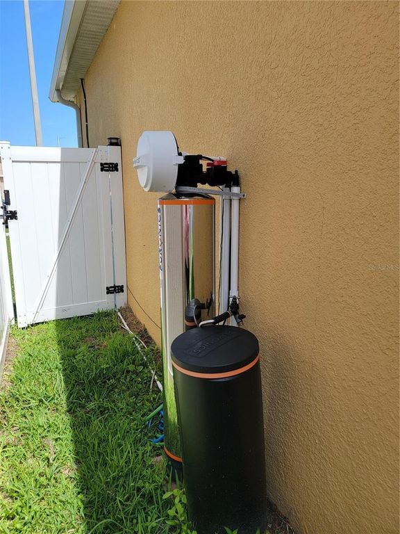 Image 30 of property listing at 1170 BERKLEY RIDGE LANE, Auburndale, FL 33823