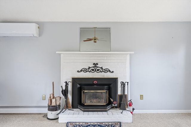 44 Wilshire Circle, Dracut, MA 01826