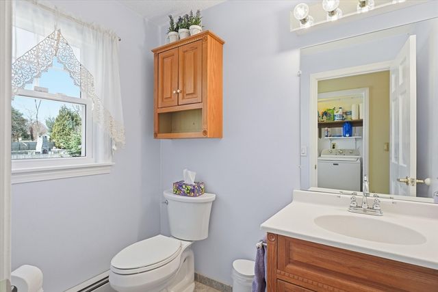 44 Wilshire Circle, Dracut, MA 01826