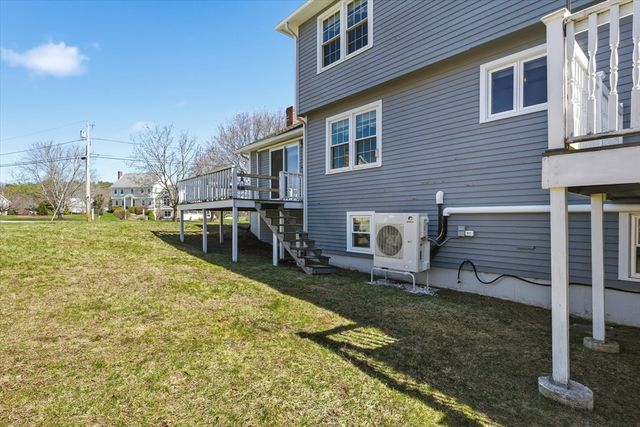 44 Wilshire Circle, Dracut, MA 01826