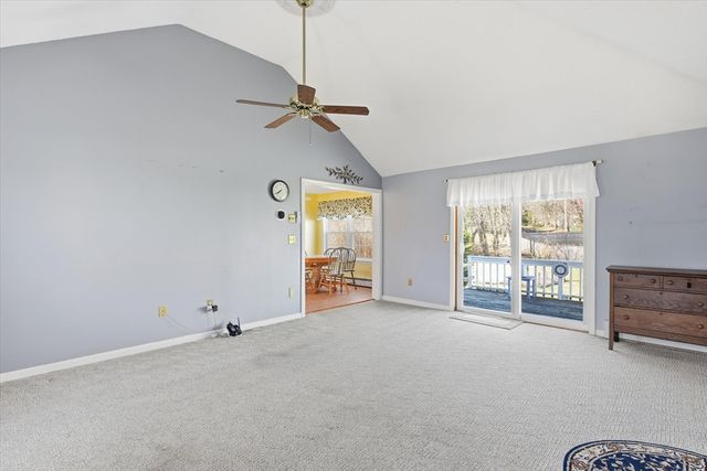 44 Wilshire Circle, Dracut, MA 01826