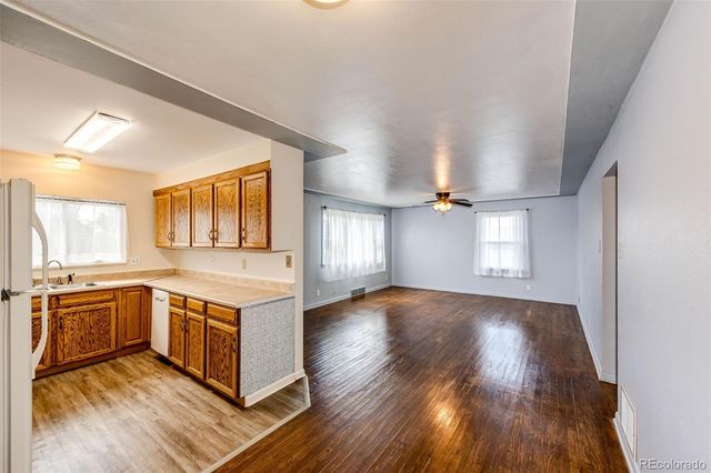 8255 Strasburg Road, Strasburg, CO 80136