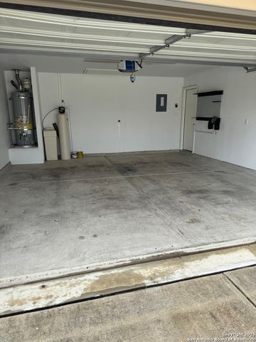 3203 Onion Creek, San Antonio, TX 78245