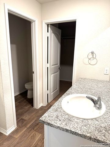 3203 Onion Creek, San Antonio, TX 78245