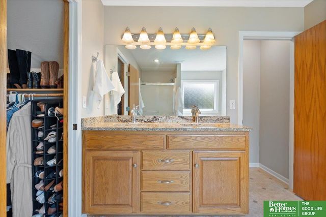 3921 S 192nd Avenue, Omaha, NE 68130