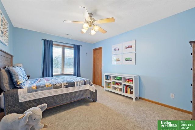 3921 S 192nd Avenue, Omaha, NE 68130