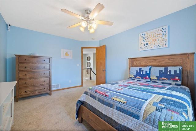 3921 S 192nd Avenue, Omaha, NE 68130