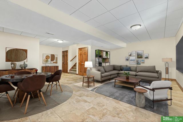 3921 S 192nd Avenue, Omaha, NE 68130