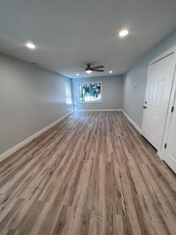910 Oliver Avenue N unit 5, Minneapolis, MN 55411