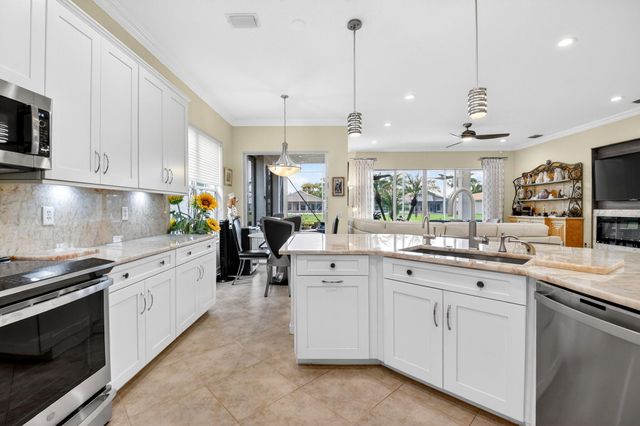 8227 Seahorse Cove Boulevard, Lake Worth, FL 33467