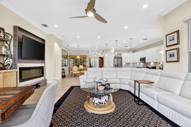 8227 Seahorse Cove Boulevard, Lake Worth, FL 33467