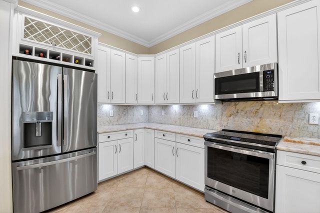 8227 Seahorse Cove Boulevard, Lake Worth, FL 33467