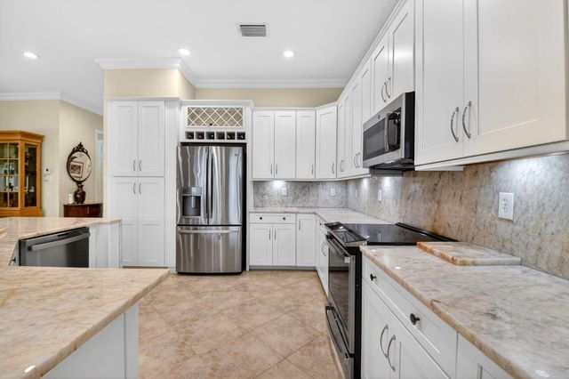 8227 Seahorse Cove Boulevard, Lake Worth, FL 33467