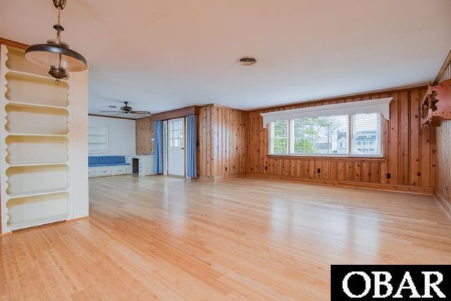 5689 Old Ferry Dock Road, Manns Harbor, NC 27953