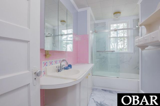 5689 Old Ferry Dock Road, Manns Harbor, NC 27953