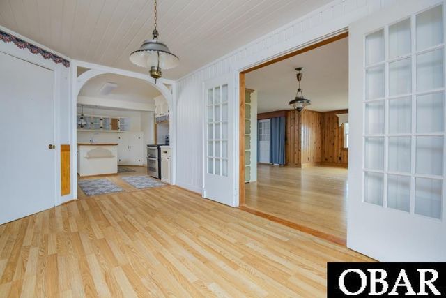 5689 Old Ferry Dock Road, Manns Harbor, NC 27953