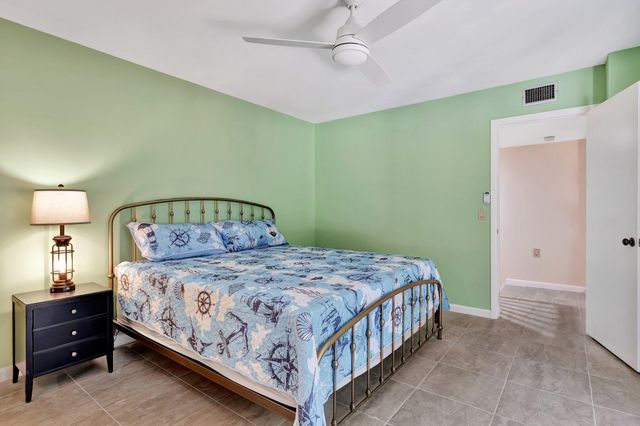 3016 30th Court, Jupiter, FL 33477