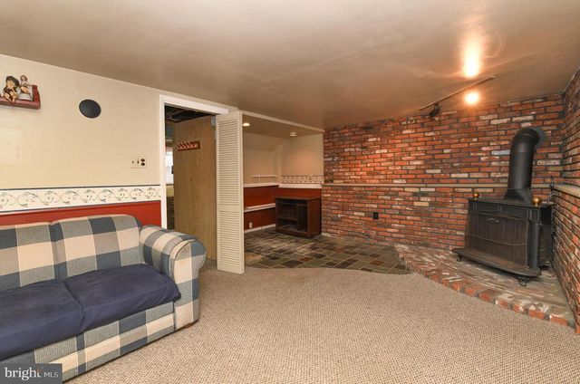 592 COLLEGE BLVD, Wenonah, NJ 08090